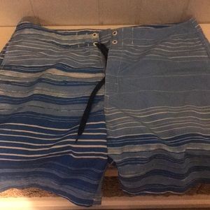 Men’s swim shorts